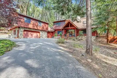 Image de Banner Mountain Log Home