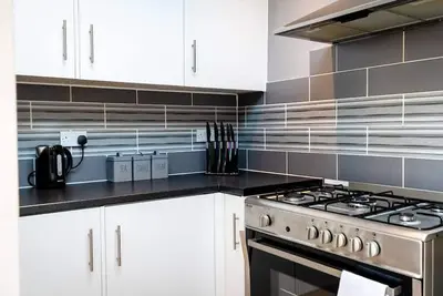 Image de Contractor Friendly Retreat: 2-Br Terrace House near A2 | On Site Stay Gravesend