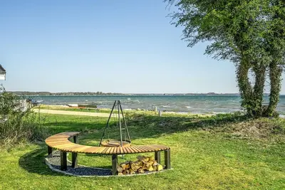 Image de Maison en bord de mer à Sjølund