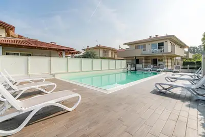 Bel appartement à Puegnago sul Garda