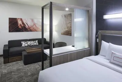 Image de Two Comfortable Suites fit for Families! Pool, Restaurant & Bar, Bring your pet!