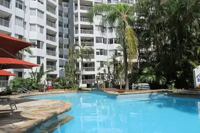 Image de Available Fri December 12th to 19th 2025! Beach front 2 bed North Burleigh