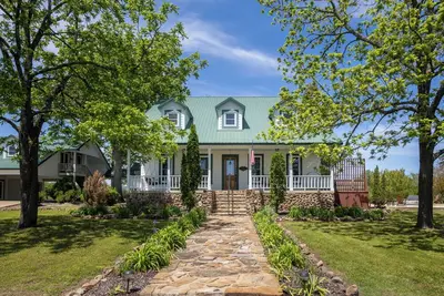 Image de Ouachita Mountains Luxury Retreat on 40+ acres with Pool, Hot Tub, WiFi