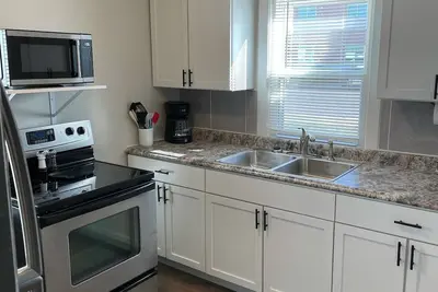 Image de Spacious Remodeled 1 Bed\/1 Bath, Awesome Location!
