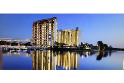 Image de Bay Lake Tower at Disney's Contemporary Resort 2 Bedroom Lakeview