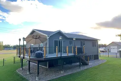 Image de Private House with large deck and great views near Glacier National Park