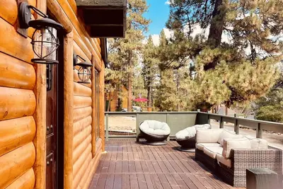 Image de La Bear Cabin at the Lake
