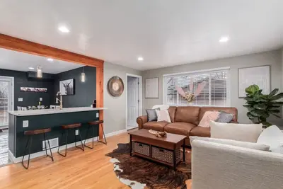 Image de Cozy and Sophisticated 3 bedroom