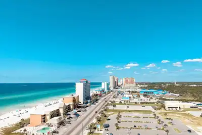Image de Origin 1307 | Gulf-View 1br w/ Balcony & Washer/Dryer