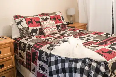Image de The Bear Dean: City Center Condo w/Wifi & Parking
