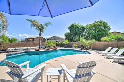 Image de Walk to Surprise Stadium: Villa w\/ Covered Patio!