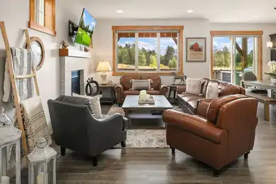Image de Fantastic location on the driving range! Four Masters*Hot Tub*Walk to the Spa