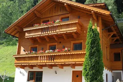 Image de Zirbenchalet GroĂźglockner - Swiss stone pine chalet