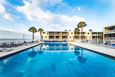 Image de Beachfront oasis w/heated pool and garden view #17