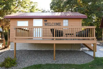 Image de Cabin 8 Retreats on Big Portage Lake: Unit A