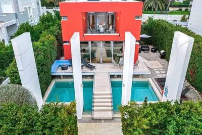 Image de Maison de vacances Ialysos pour 1 - 8 personnes avec 4 chambres Ă coucher - Maison de vacances