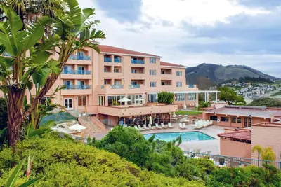 Image de Breathtaking Ocean Views! Full Kitchen, Free Parking, Onsite Swimming Pool
