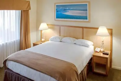 Image de Steps From the Beach! Free Parking, Onsite Pool, Near Avila Beach Pier