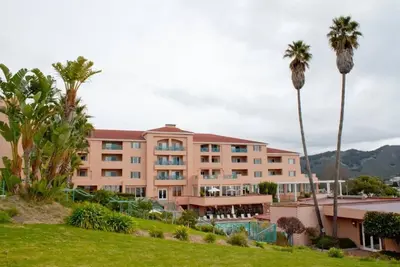 Image de You Found It! 3 Spacious Units w/ Full Kitchen, Free Parking, Onsite Pool