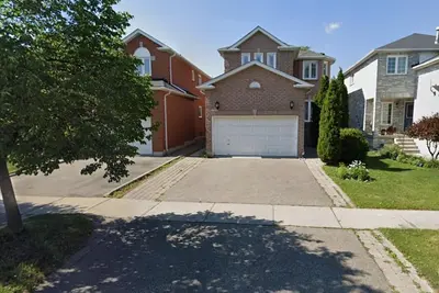 Image de 3 bedroom house furnished, Richmond Hill, Bathurst / Elgin Mills