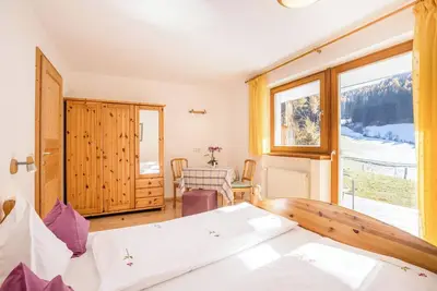 Image de Appartement \"Lettnerhof BnB 2\" avec vue sur les montagnes, Wi-Fi, terrasse et jardin