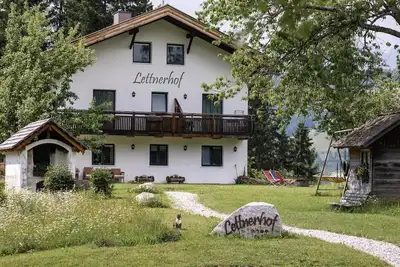 Image de Appartement \"Lettnerhof BnB 5\" avec vue sur la montagne, Wi-Fi et terrasse