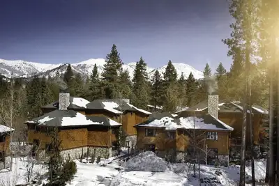 Image de All the benefits of a 5-Star Resort in your own villa on Lake Tahoe!