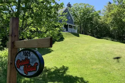 Image de Situated on the beautiful Cabot Trail overlooking the  Margaree river