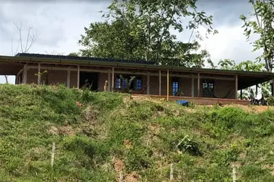 Image de Working126 hectares (roughly 300 acres) cattle ranch/finca provided with horses.