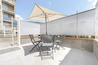 Image de Nerissa house two minutes walk from the beach 5 minutes from the station x 5 lands