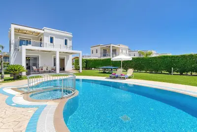 Villa Rodos Estia by Villa Plus