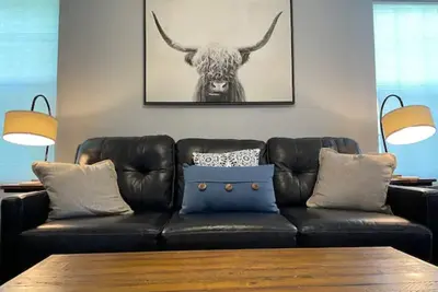 Image de Clean, comfortable home.