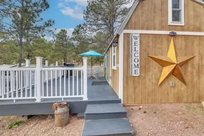 Image de Cozy Tiny Cabin Near Mount Rushmore!