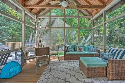 Image de Luxury Family Home w\/ Deck, Swim Spa & Grill!