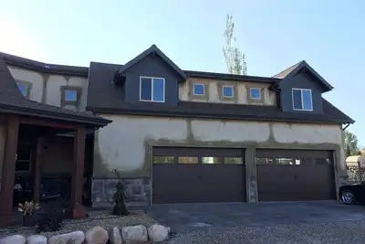 Image de Spacious Home “The Nest” in the heart of Torrey