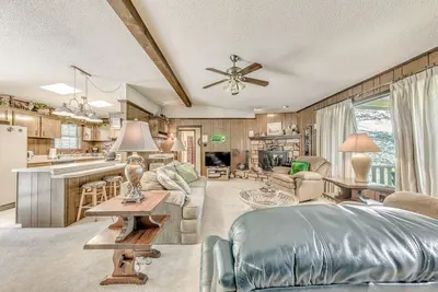 Image de Ruidoso Cabin ~ 2 Mi to Alto Lake!