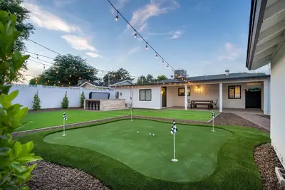 Image de Monterosa Green - Best Walkable Location in Charming Arcadia Lite w/ Spa!