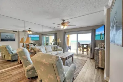 Image de 2 Bedroom Luxury Gulf Front