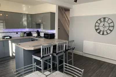 Image de Modern Fully refurbished 3 bedroom home