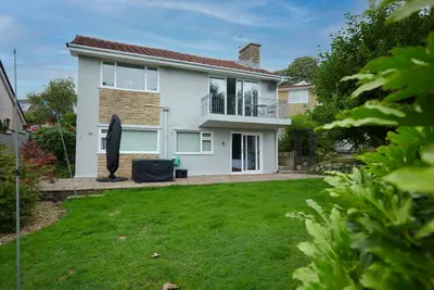 Image de Family Home - Stunning Sea View & Enclosed Garden