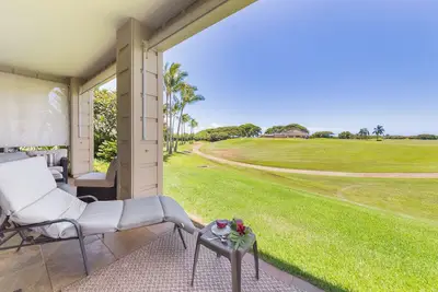 Image de 10h Discounted Golf Included - 2 Bedroom Suite in Poipu with Ac, Pool & Hot Tub!