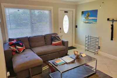 Image de SunnySide Getaway <15mins from beach/Dtown/airport