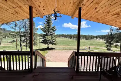 Image de Whistle Stop Cabin with Meadow View