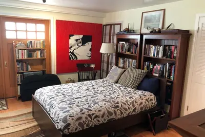 Image de North Berkeley Victorian -- Heart of Gourmet Ghetto - 5 blocks to U. C. / Downtown