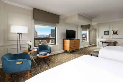 Image de Gorgeous Find! 3 Great Units, Pet-Friendly Property, City View, Onsite Dining
