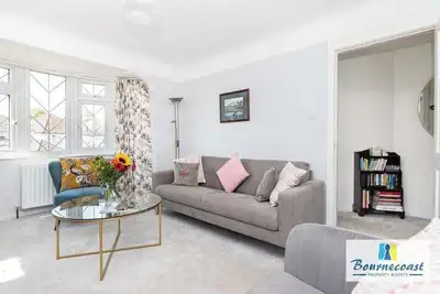 Image de Bournecoast: First Floor Flat Near Shops, River And Sandy Beaches - Wifi -Fm8369