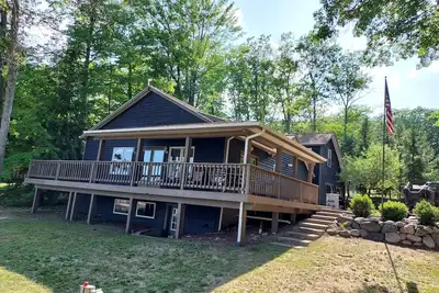 Image de Cozy Lakefront Cottage: Snowmobile & Orv trails, great fishing, Hiking