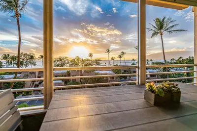 Image de Beach Chic Condo with Huge Ocean Views, Walkable to Beach, Shops & Dining