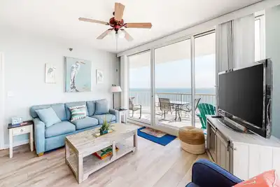 Image de 11th Floor, Bayfront Condo w/ Amazing Views plus Shared Pools, Tennis, & Gym