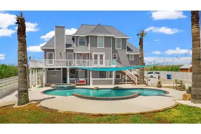 Image de SeaHaven - private pool and with so many amazing views. Hot tub only